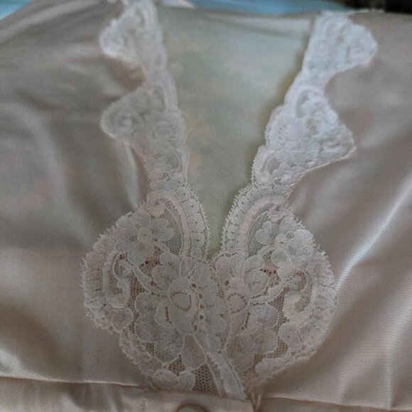 Shadowline Vintage Pink Lace Nylon Robe – Size L - Picture 10 of 10
